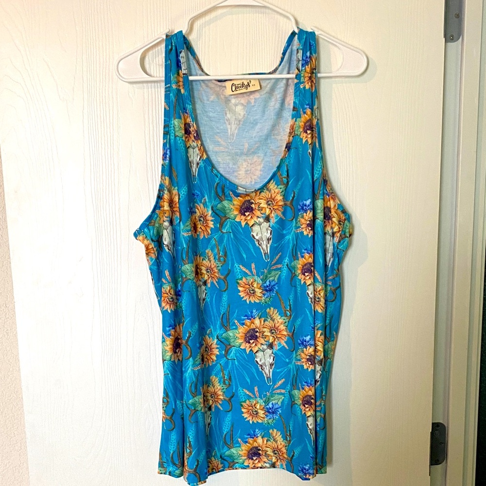 Women’s bull skull tank top
